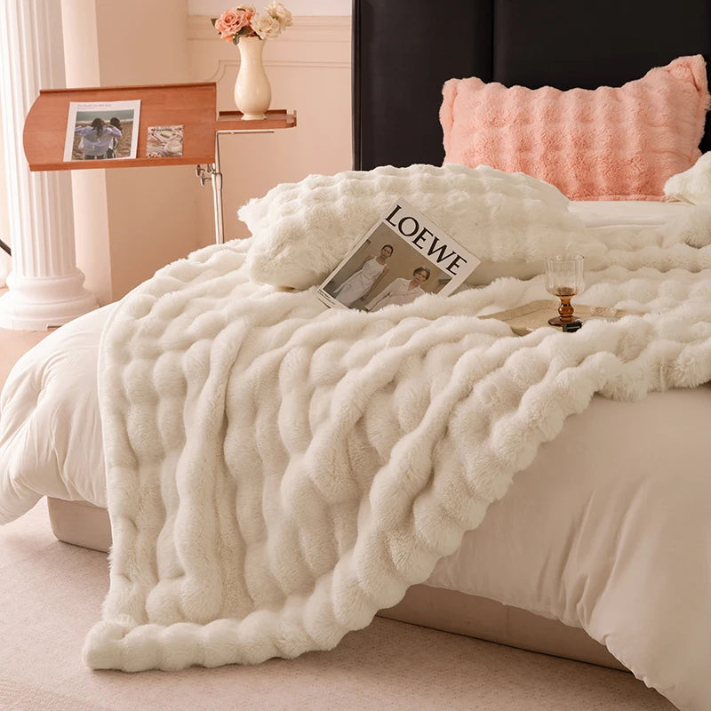 The Coziee | Plush Coral Velvet Blanket – Ultra Soft & Warm