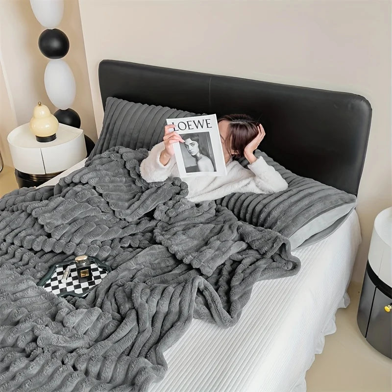 The Coziee | Flannel Blanket – Ultra Soft, Warm & Stylish for Every Season