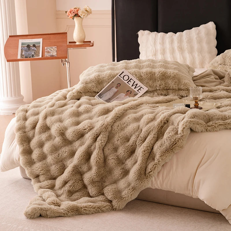 The Coziee | Plush Coral Velvet Blanket – Ultra Soft & Warm