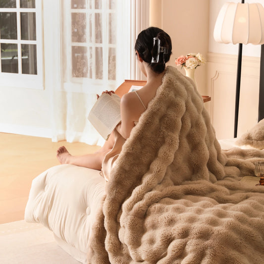 The Coziee | Plush Coral Velvet Blanket – Ultra Soft & Warm