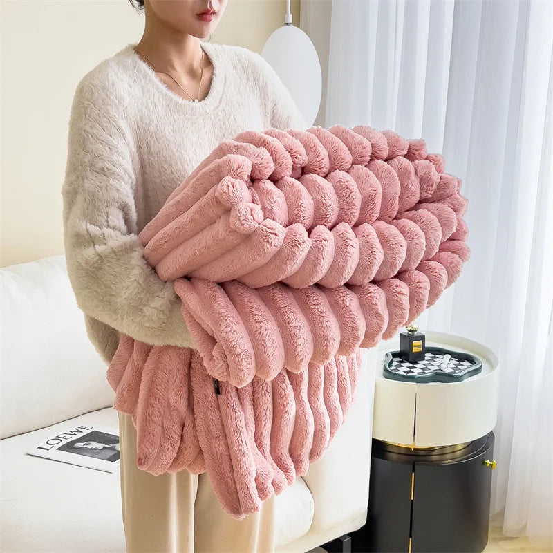 The Coziee | Flannel Blanket – Ultra Soft, Warm & Stylish for Every Season